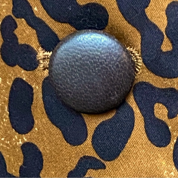 Host Pick! RARE DON CASTER TRUE Modern look VINTAGE LEOPARD/ LEATHER TRENCH - Picture 16 of 16